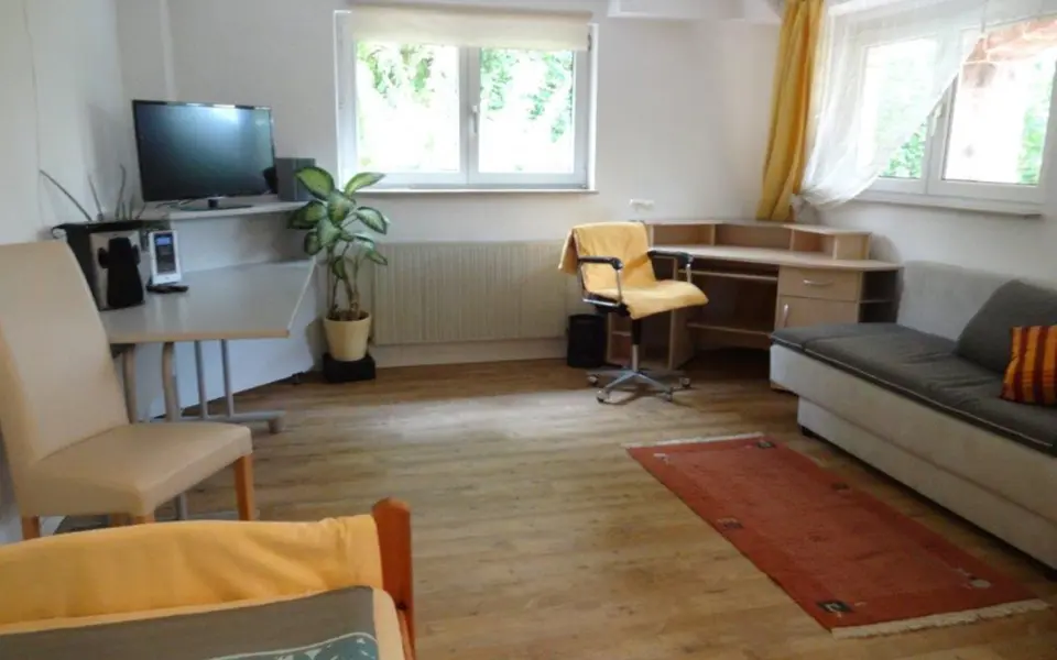 WG-Zimmer mit 18 m² in Leonberg – Bild 1