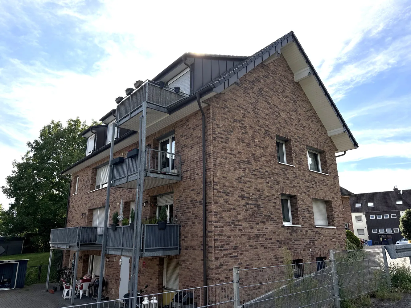 4 Zimmer Wohnung mit 105 m² in Leverkusen – Bild 2