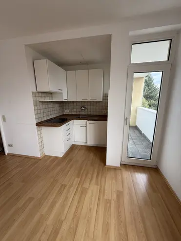 1 Zimmer Wohnung mit 38 m² in Köln – Bild 2