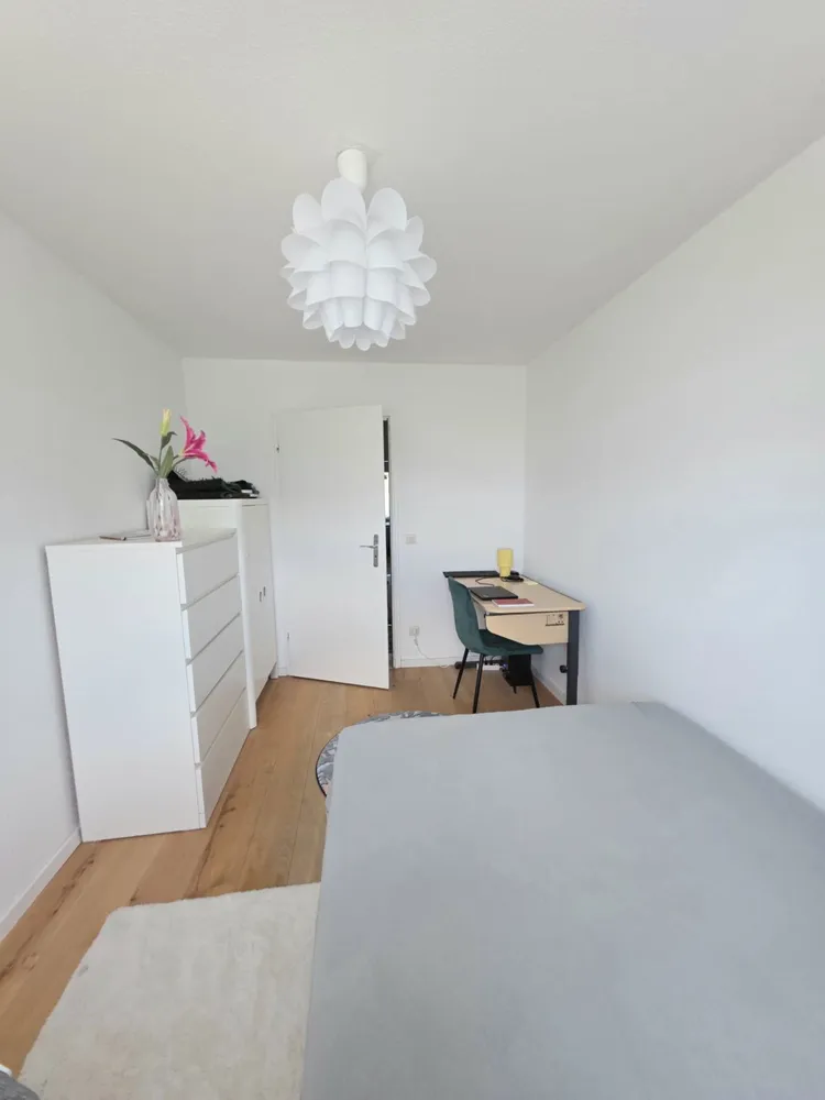 4 Zimmer Wohnung mit 75 m² in München – Bild 7