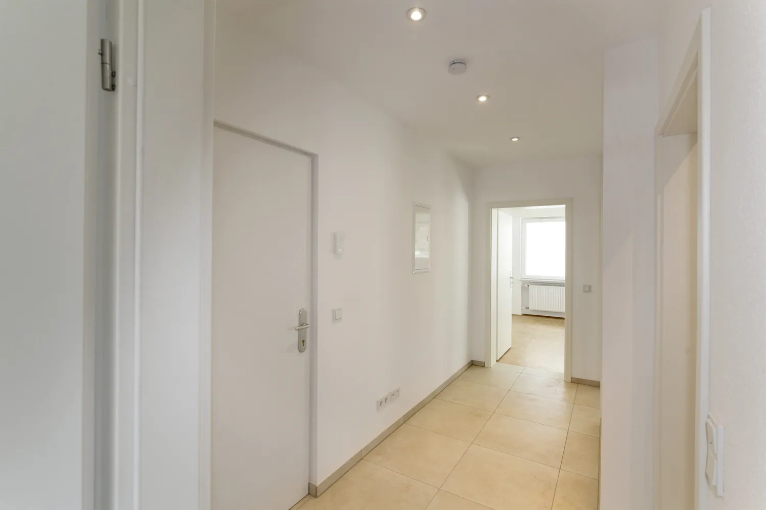 2 Zimmer Wohnung mit 54 m² in Wiesbaden – Bild 3