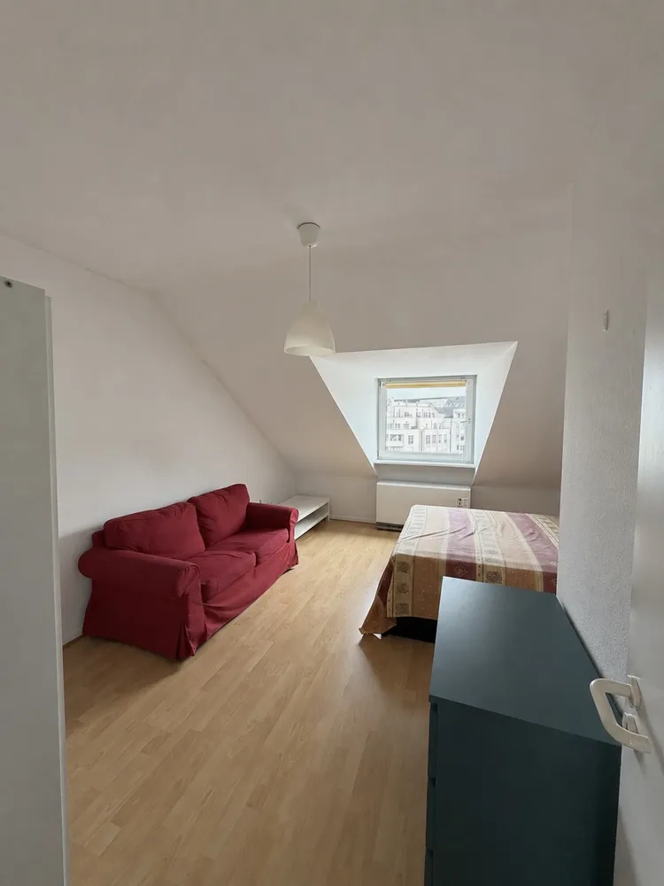 1 Zimmer Wohnung mit 42 m² in Düsseldorf – Bild 2