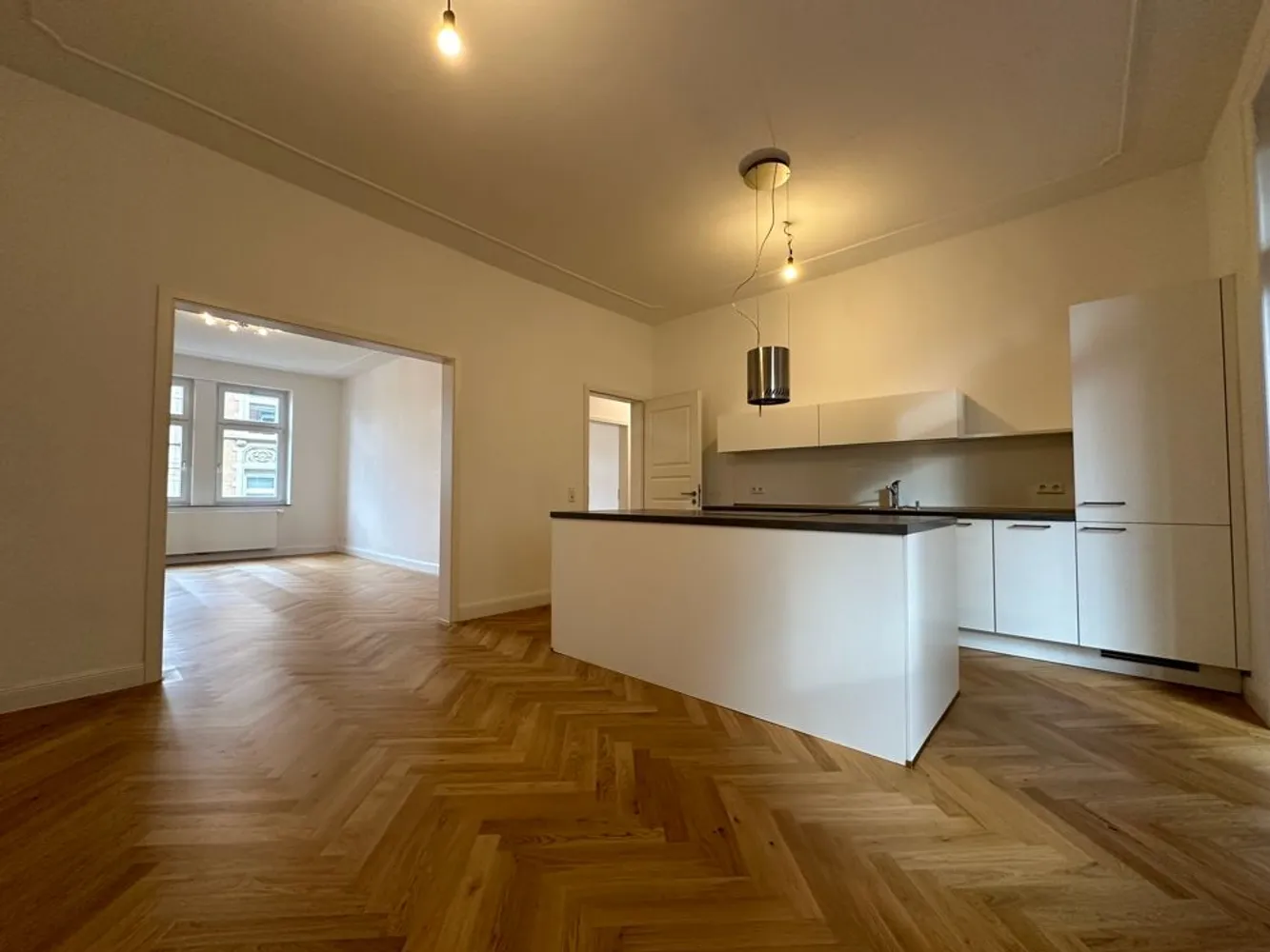 4 Zimmer Wohnung mit 110 m² in Stuttgart – Bild 2