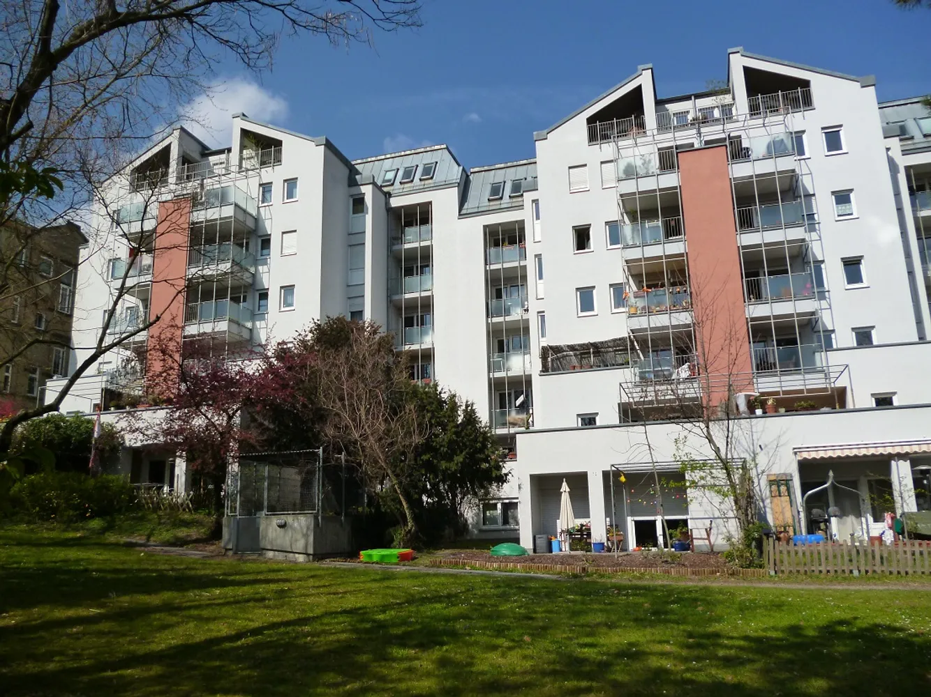 3 Zimmer Wohnung mit 82 m² in Stuttgart – Bild 2