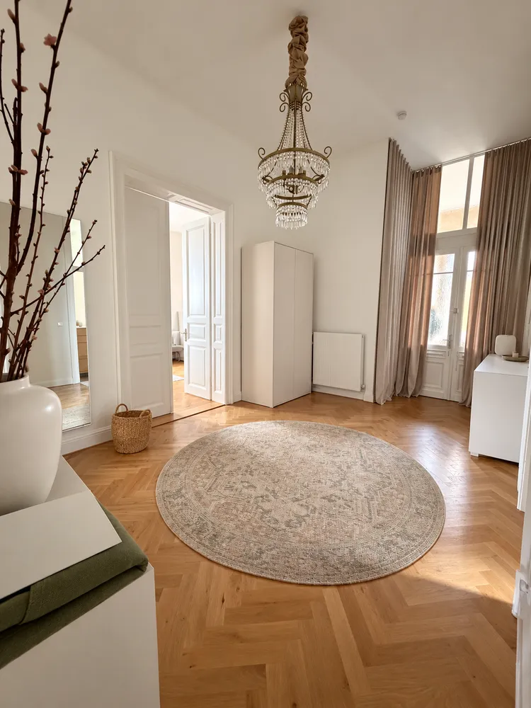 4 Zimmer Wohnung mit 150 m² in Wiesbaden – Bild 2
