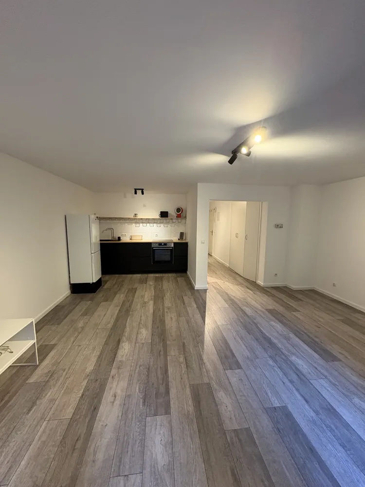 2 room apartment with 50 m² in Cologne – Photo 1