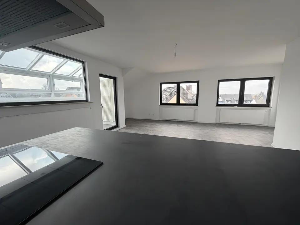 2 Zimmer Wohnung mit 102 m² in Siegburg – Bild 4