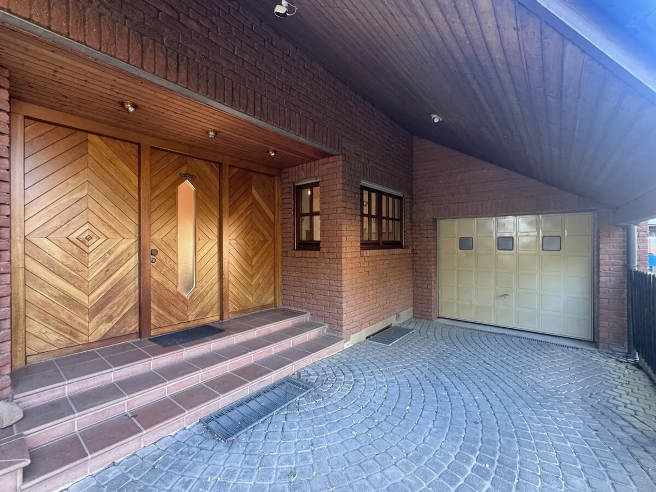 5 room house with 176 m² in Rodgau – Photo 9