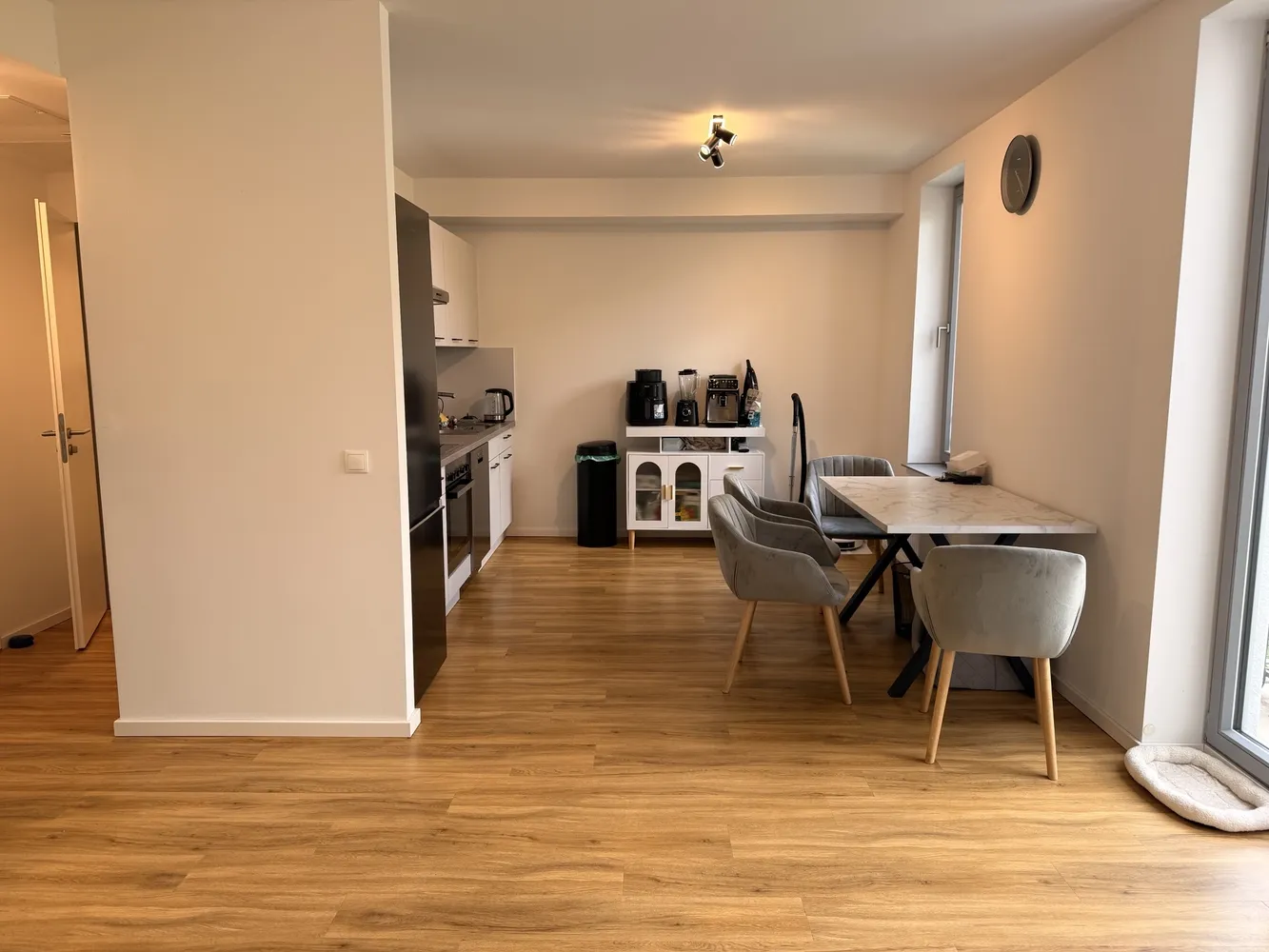 3 Zimmer Wohnung mit 76 m² in Hamburg – Bild 2
