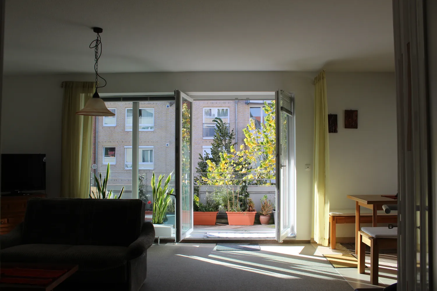 2 Zimmer Wohnung mit 76 m² in Lübeck – Bild 2