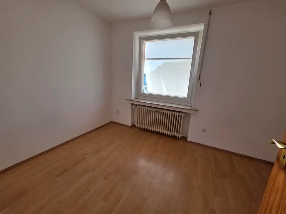 3 Zimmer Wohnung mit 169 m² in Kassel – Bild 4