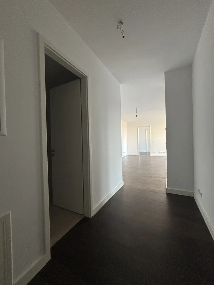 2 room apartment with 80 m² in Berlin – Photo 6