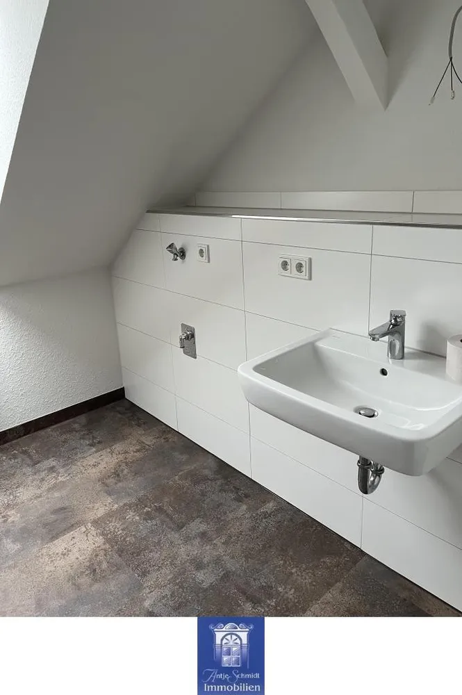 2 Zimmer Wohnung mit 57 m² in Freiberg – Bild 3