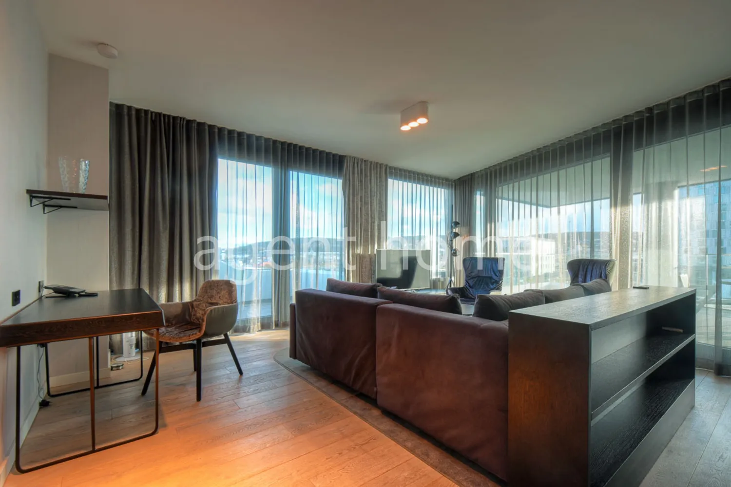 2 Zimmer Wohnung mit 125 m² in Stuttgart – Bild 2