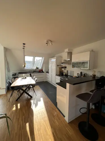 2 Zimmer Wohnung mit 79 m² in Hamburg – Bild 3