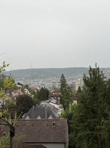 4 Zimmer Wohnung mit 96 m² in Stuttgart – Bild 1