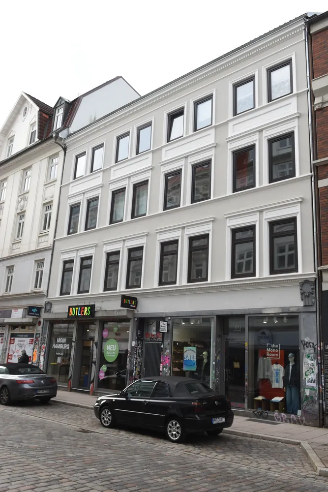 6 Zimmer Wohnung mit 163 m² in Hamburg – Bild 2