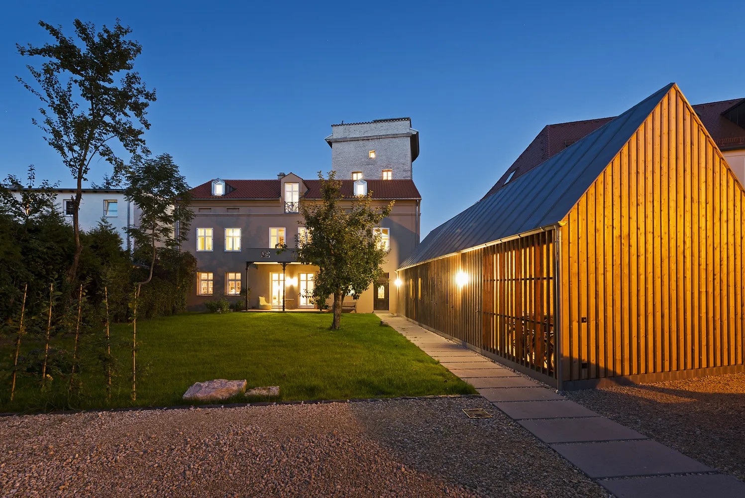 4 Zimmer Wohnung mit 151 m² in Augsburg – Bild 2