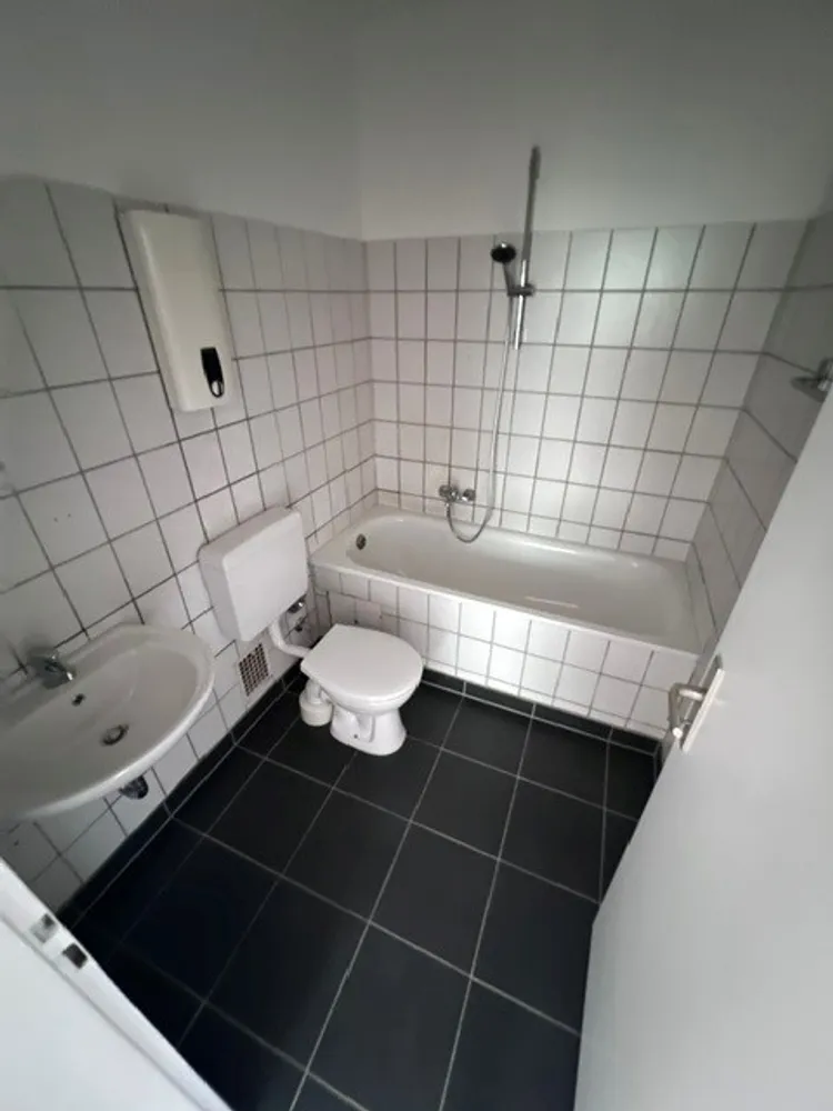 2 Zimmer Wohnung mit 45 m² in Essen – Bild 6
