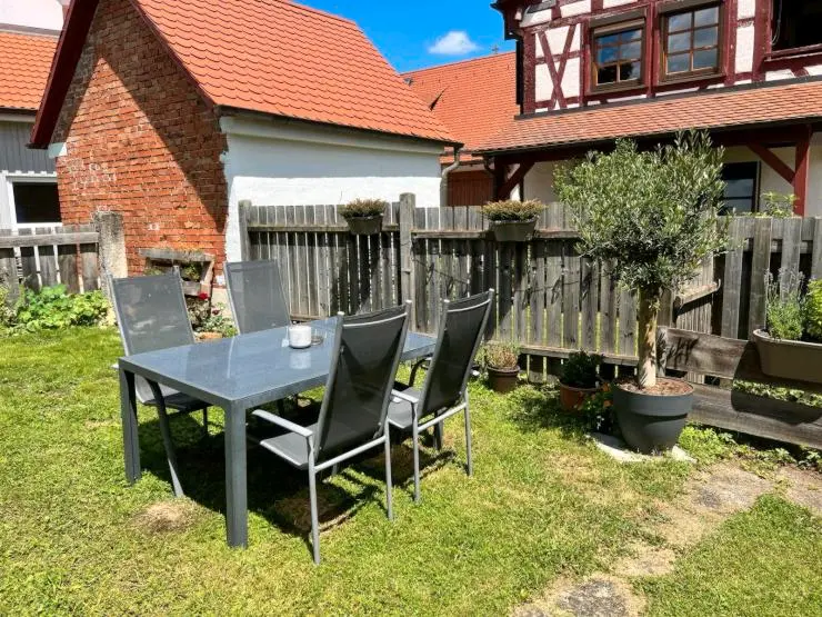 6 Zimmer Wohnung mit 14 m² in Reutlingen – Bild 7