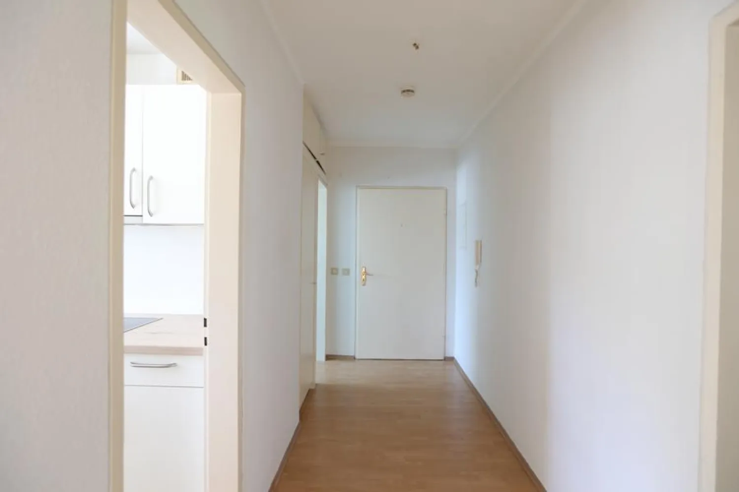 2 Zimmer Wohnung mit 60 m² in Wiesbaden – Bild 7