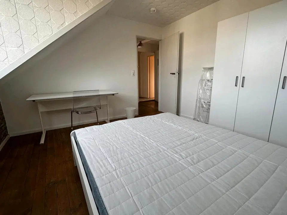 WG-Zimmer mit 90 m² in Frankfurt am Main – Bild 2