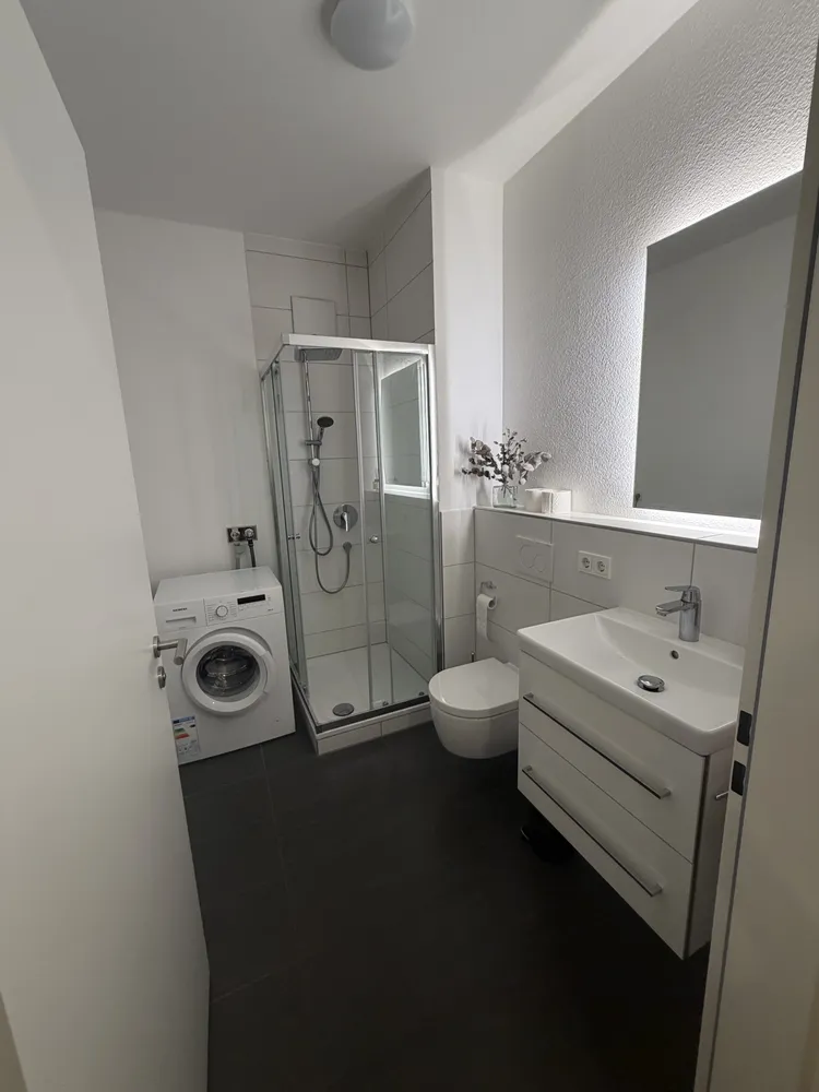 2 Zimmer Wohnung mit 60 m² in Frankfurt am Main – Bild 2