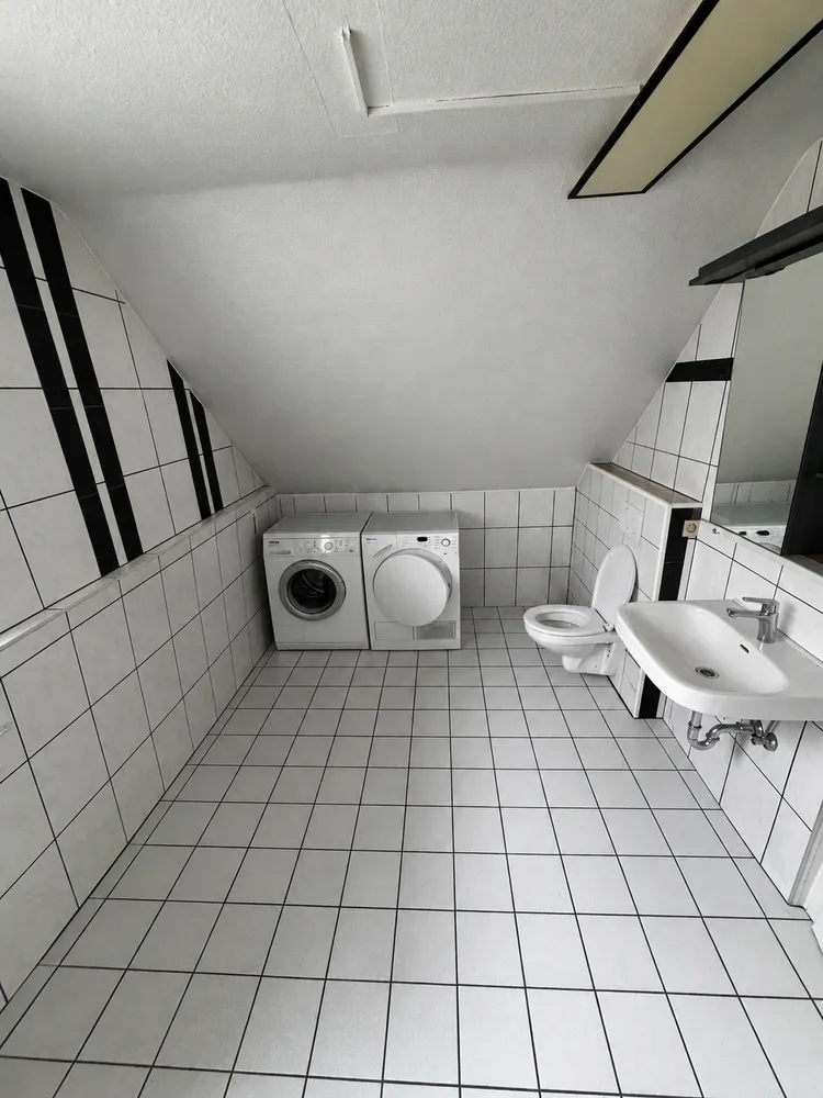 4 room apartment with 97 m² in Esslingen am Neckar – Photo 3