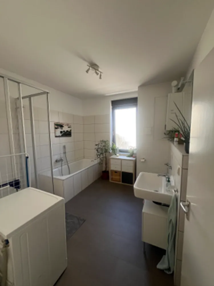 2 room apartment with 65 m² in Frankfurt am Main – Photo 3