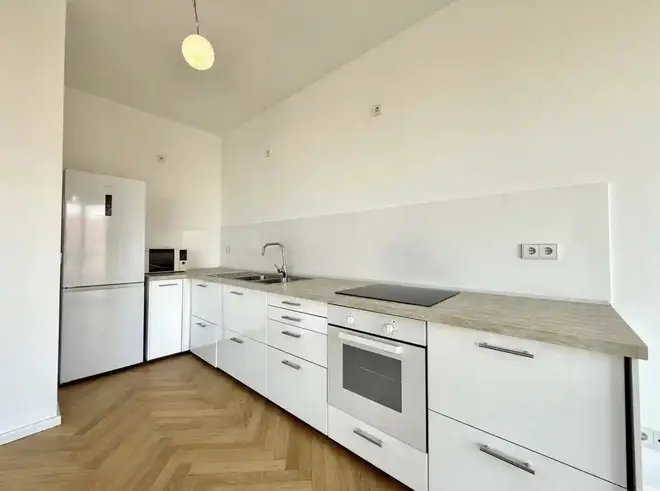 2 Zimmer Wohnung mit 70 m² in Berlin – Bild 4