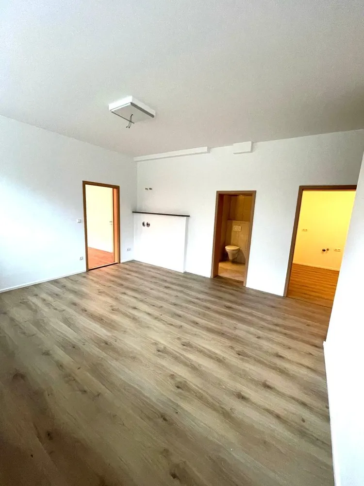 1 room apartment with 60 m² in Amberg – Photo 3