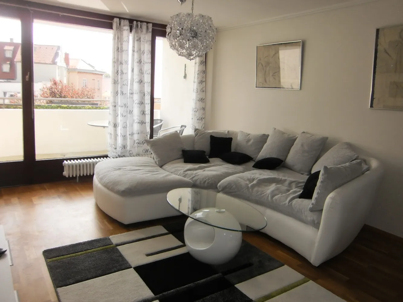 2 Zimmer Wohnung mit 55 m² in Augsburg – Bild 2