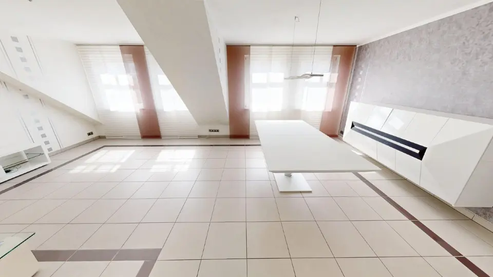 3 Zimmer Wohnung mit 144 m² in Köthen – Bild 1