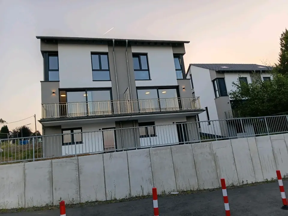 6 Zimmer Haus mit 180 m² in Bergisch Gladbach – Bild 3