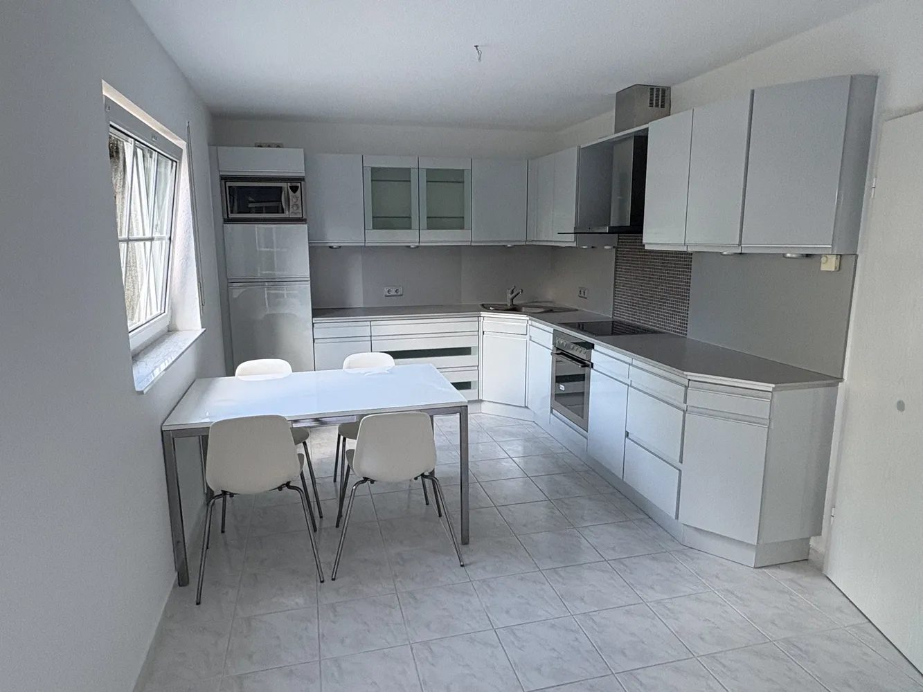 2 room apartment with 60 m² in Leverkusen – Photo 1
