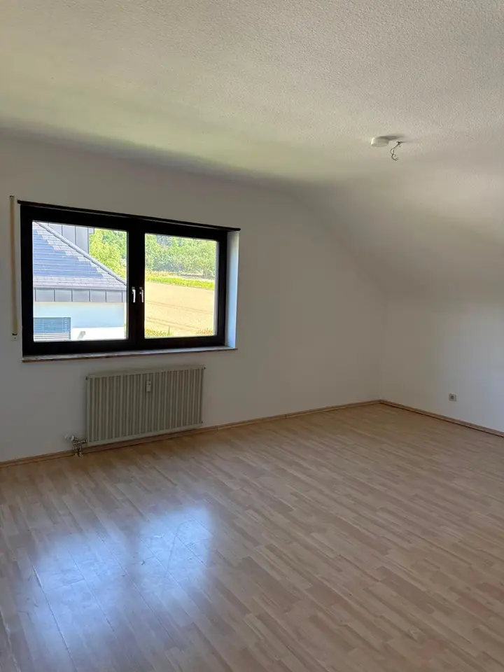 3 Zimmer Wohnung mit 110 m² in Weinheim – Bild 2