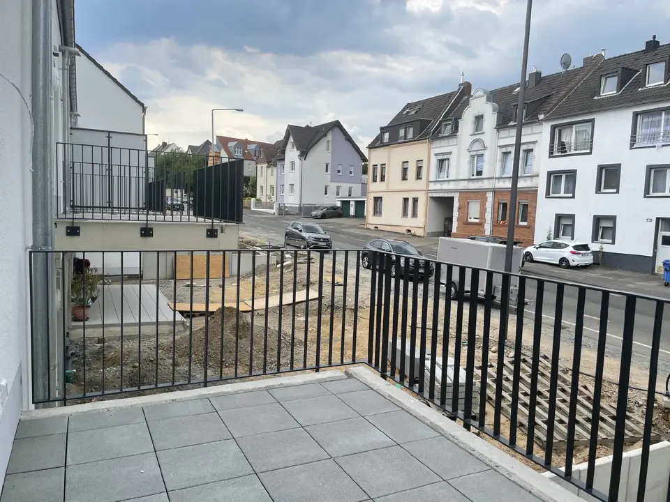 3 Zimmer Wohnung mit 95 m² in Leverkusen – Bild 2