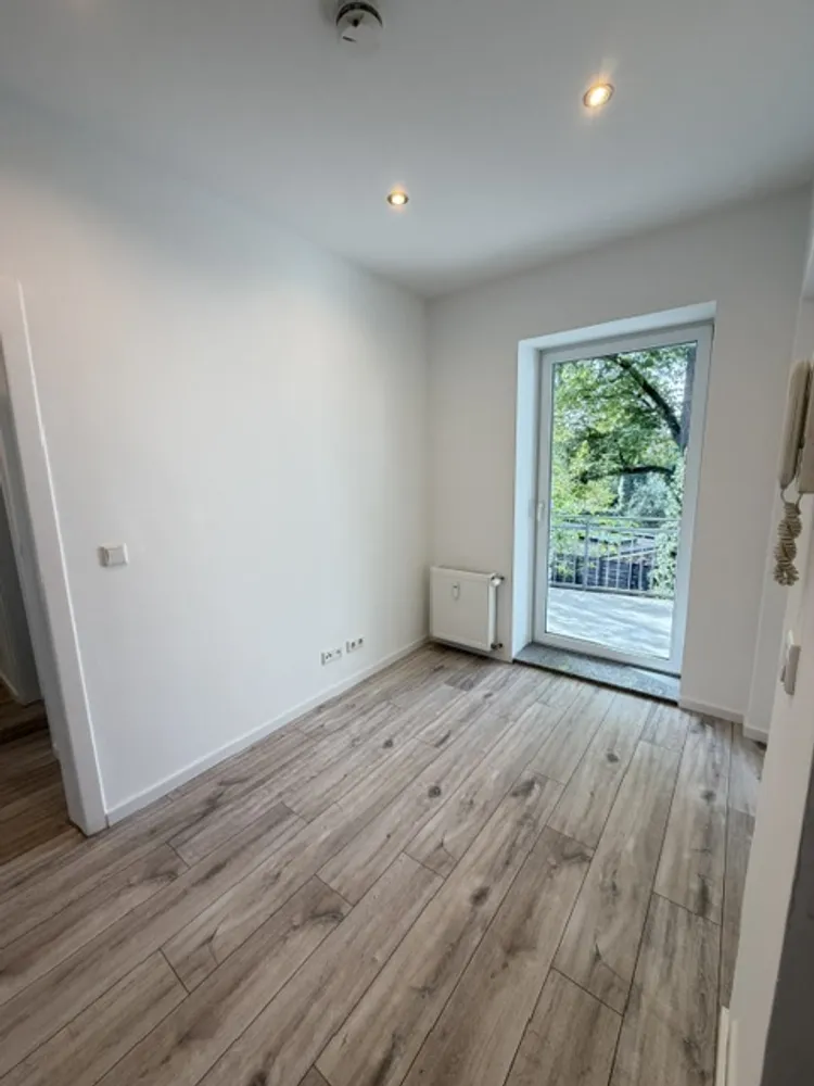 3 room apartment with 91 m² in Düsseldorf – Photo 2
