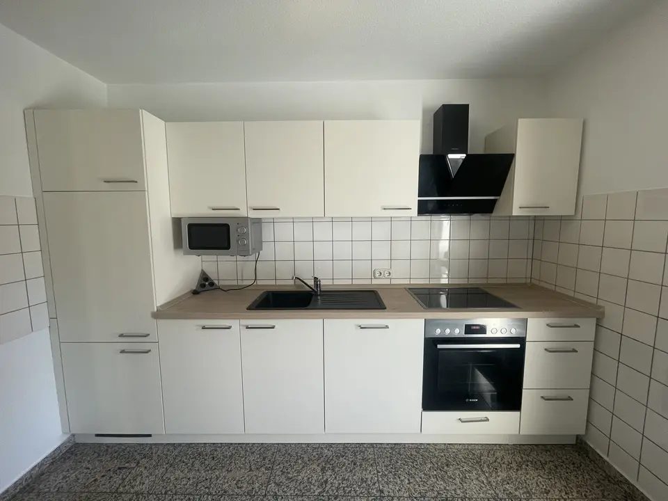 4 Zimmer Wohnung mit 100 m² in Karlsruhe – Bild 3