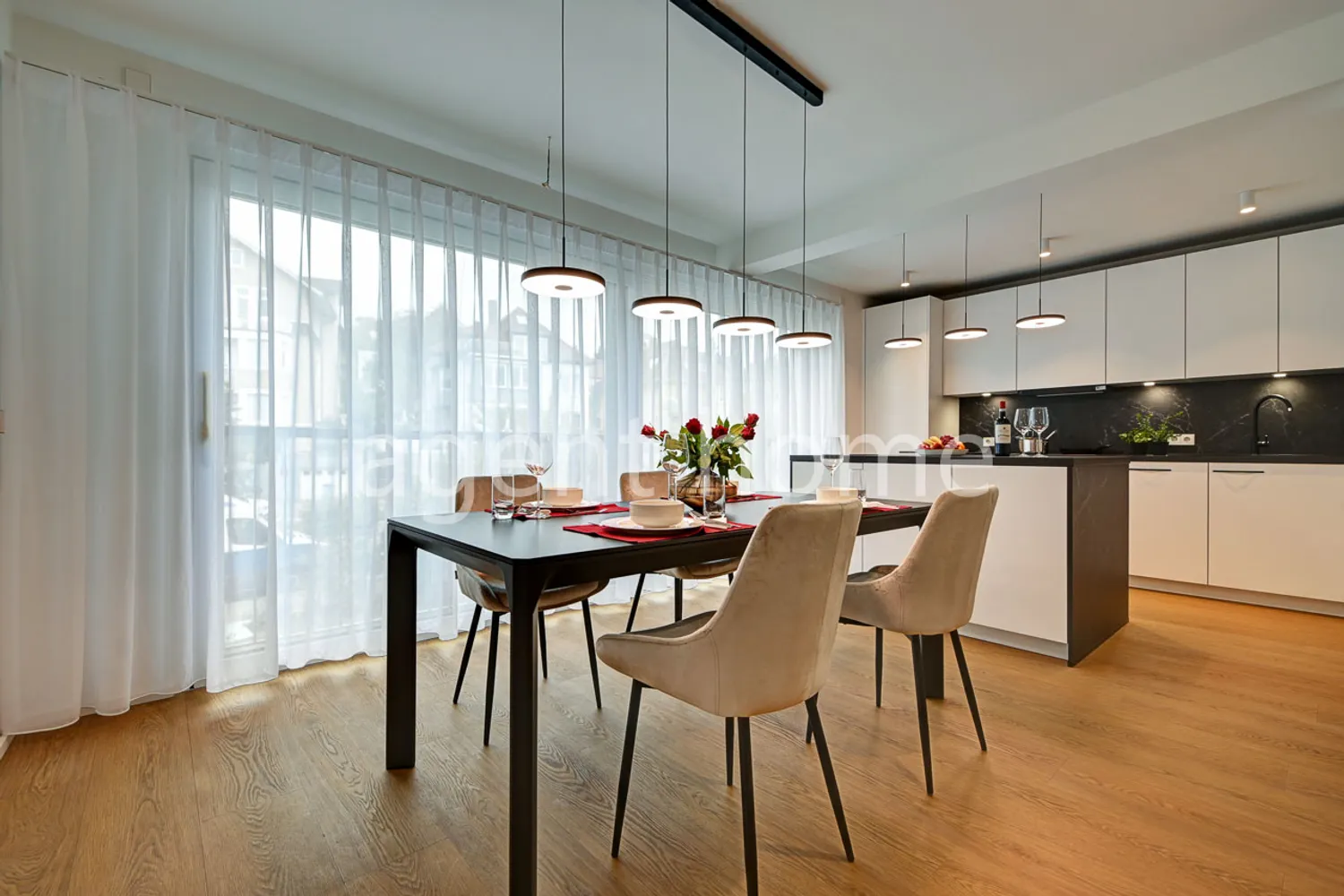 3 Zimmer Wohnung mit 100 m² in Stuttgart – Bild 2