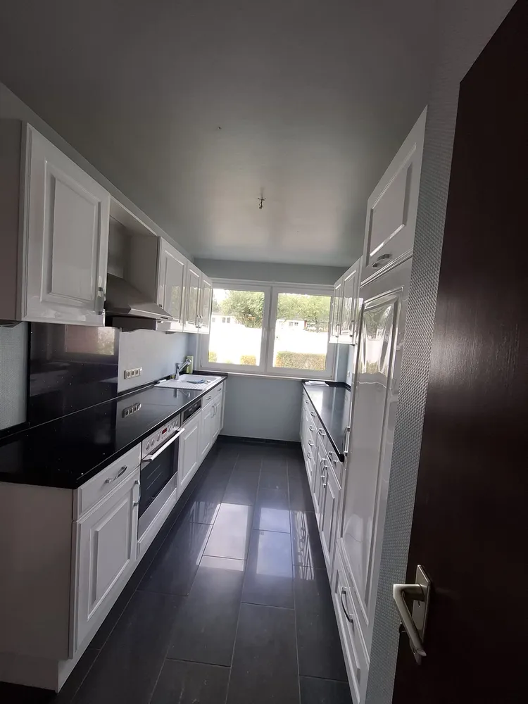 4 Zimmer Wohnung mit 100 m² in Neumünster – Bild 2