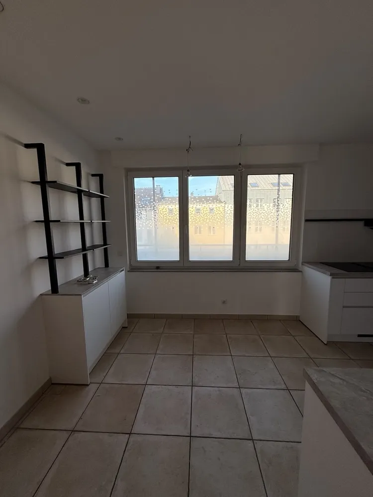 2 Zimmer Wohnung mit 84 m² in Duisburg – Bild 8