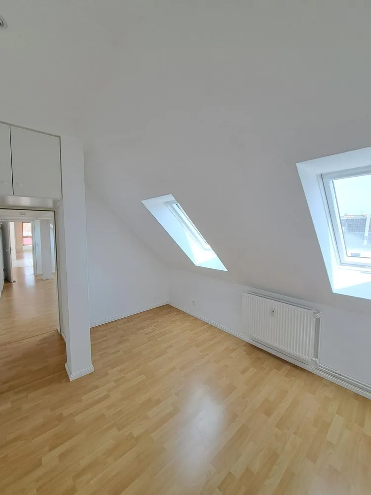 3 Zimmer Wohnung mit 127 m² in Berlin – Bild 8