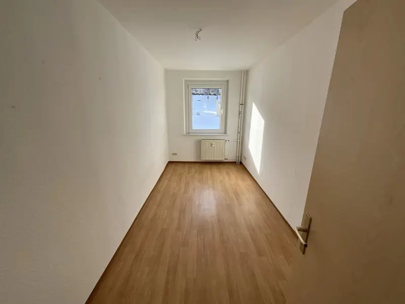 3 Zimmer Wohnung mit 60 m² in Suhl – Bild 3