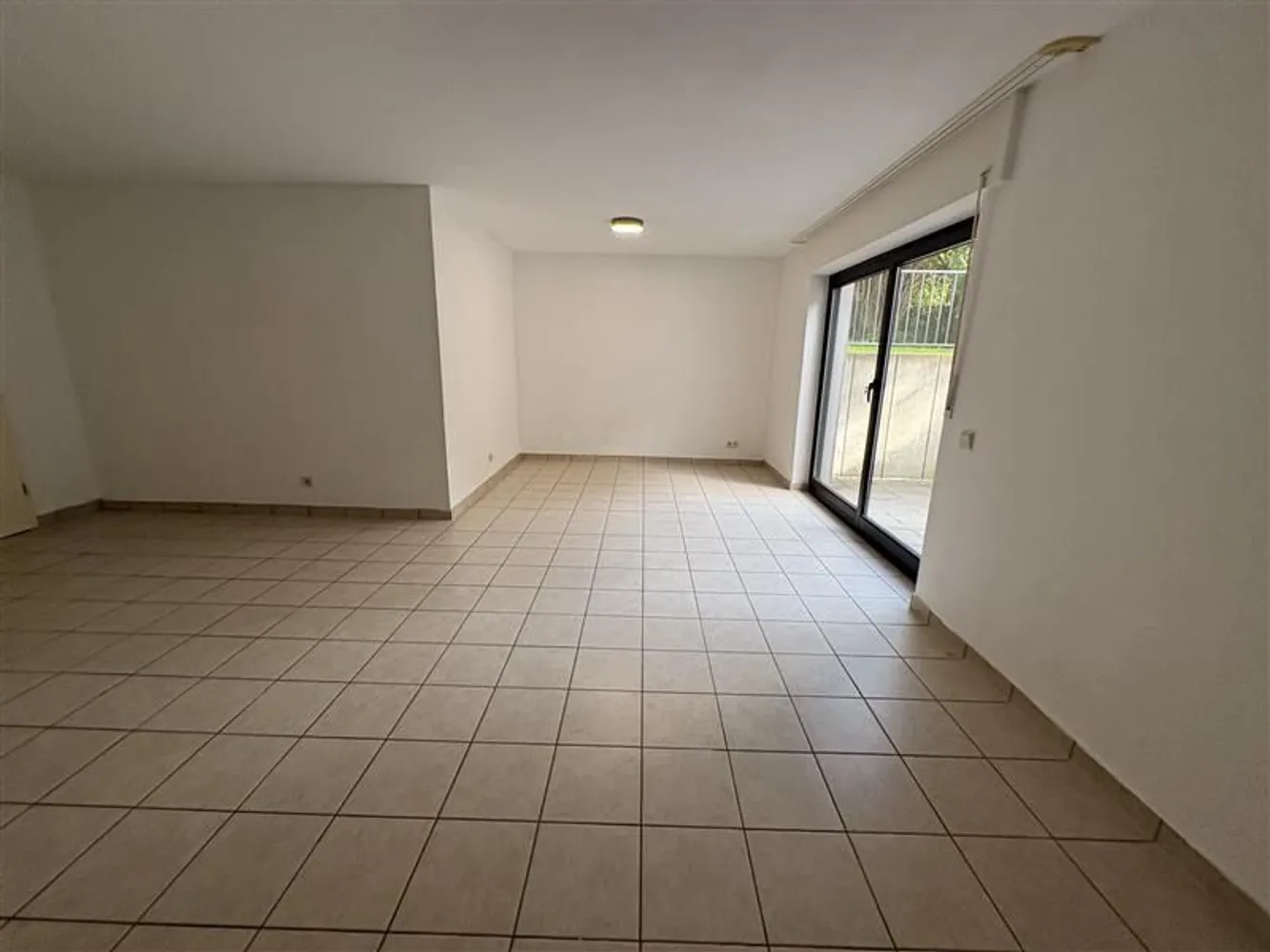 1 Zimmer Wohnung mit 52 m² in Bonn – Bild 2