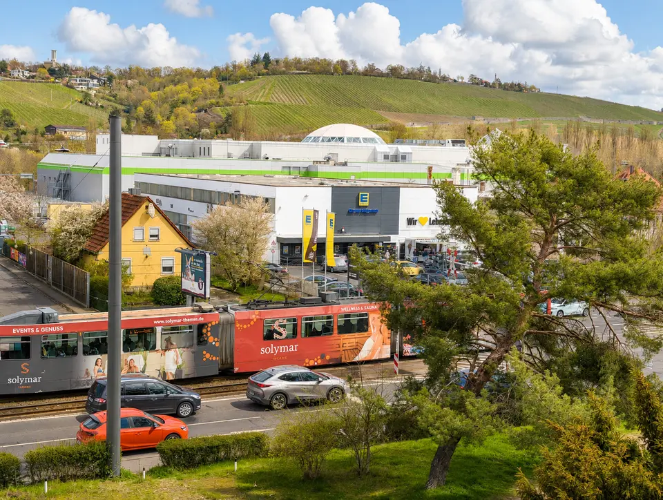 4 Zimmer Wohnung mit 99 m² in Würzburg – Bild 3