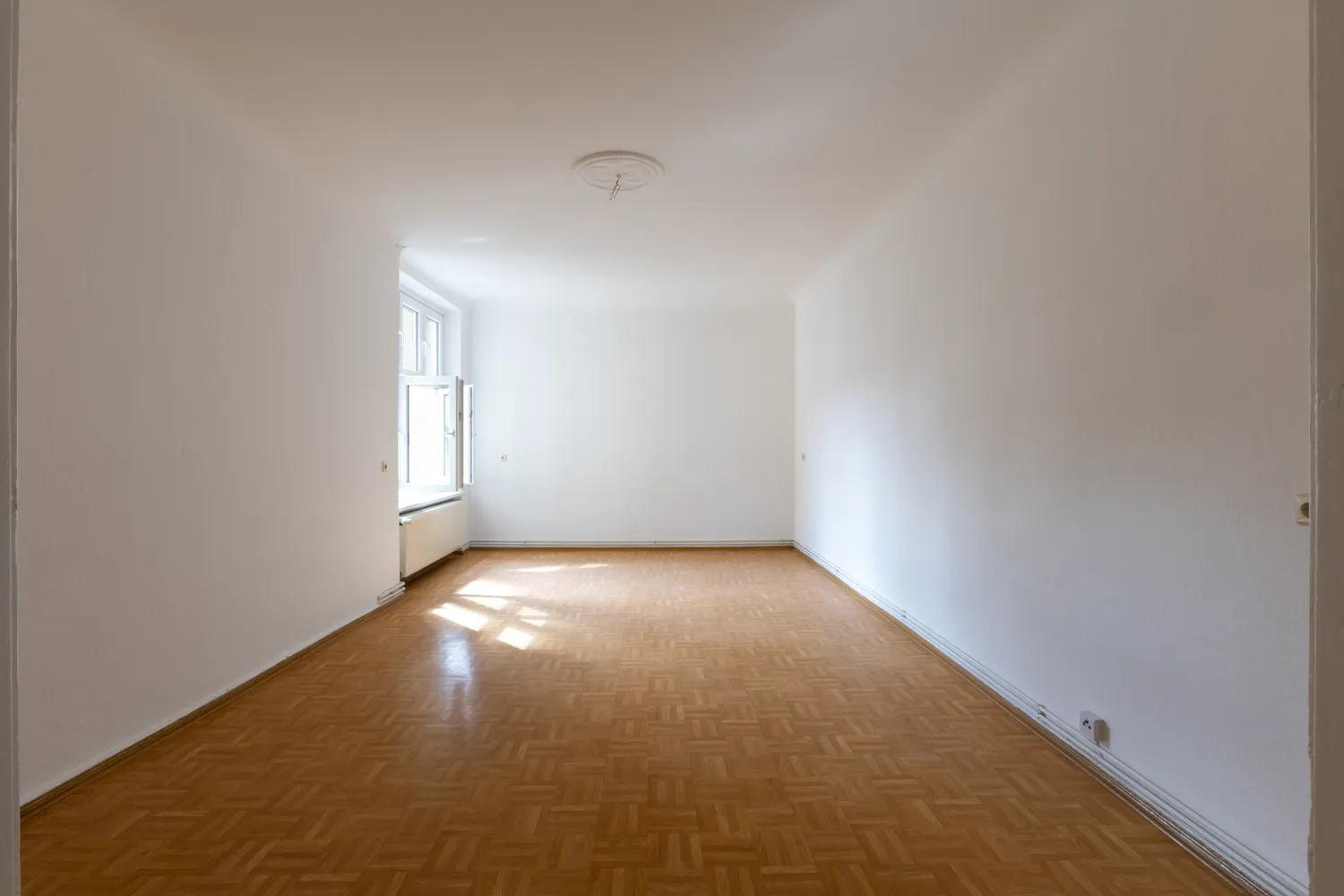 2 Zimmer Wohnung mit 75 m² in Berlin – Bild 3