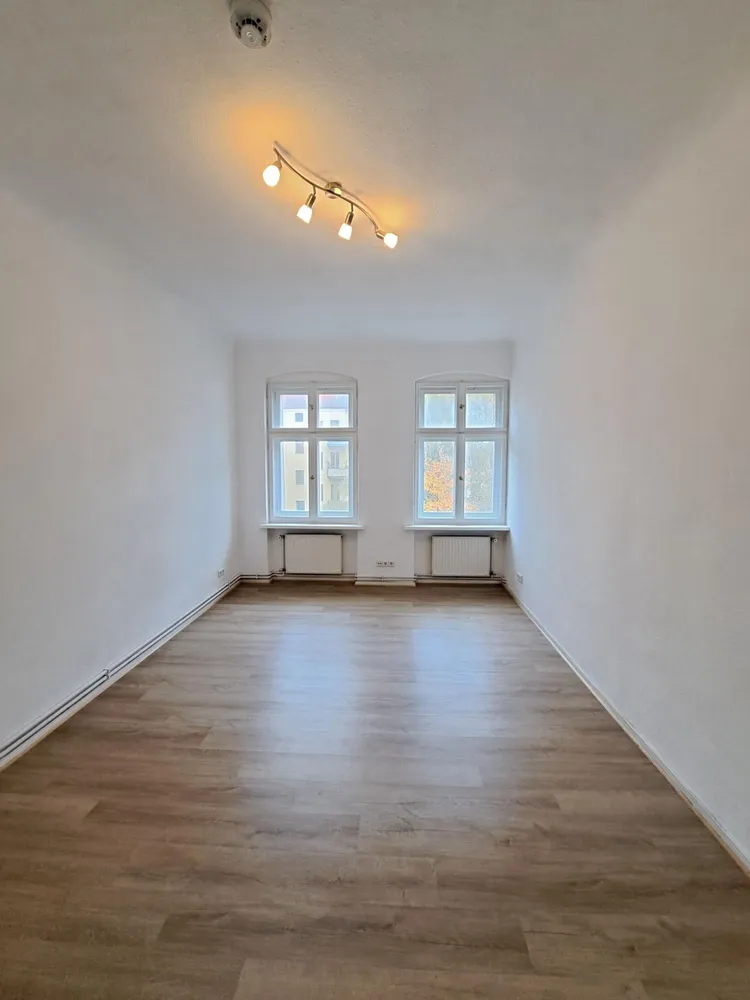 2 Zimmer Wohnung mit 65 m² in Berlin – Bild 2