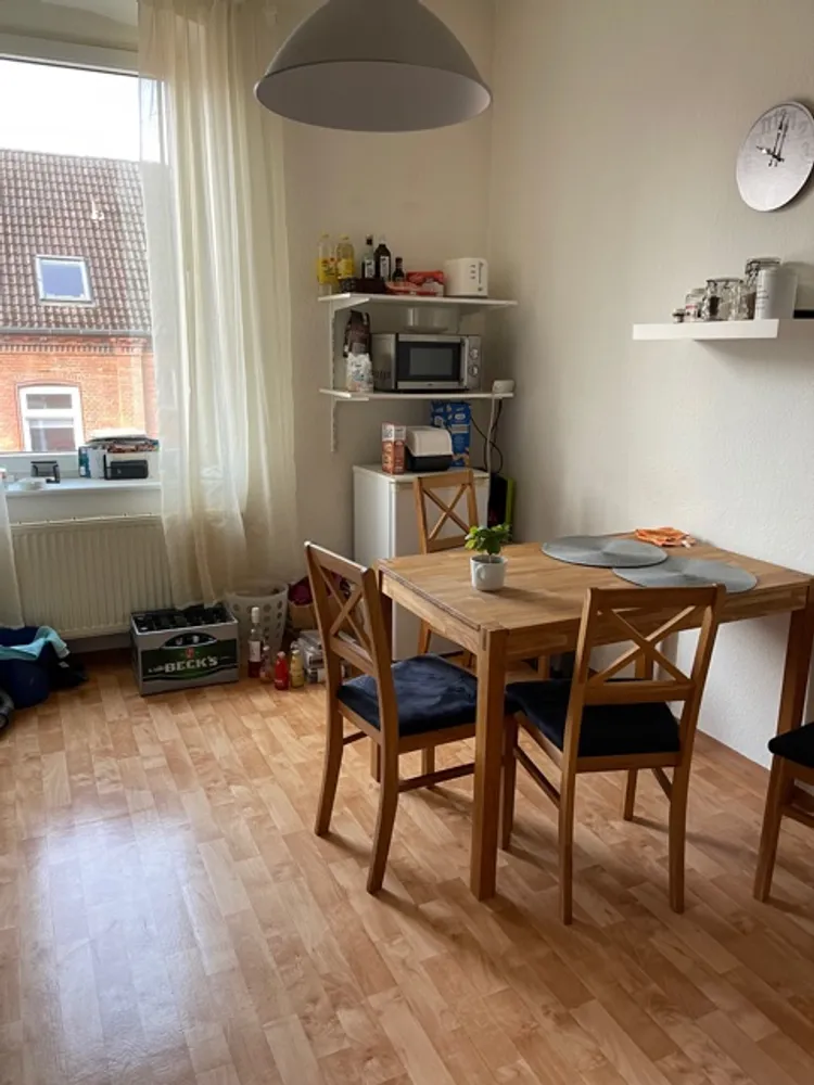 2 Zimmer Wohnung mit 70 m² in Kiel – Bild 2