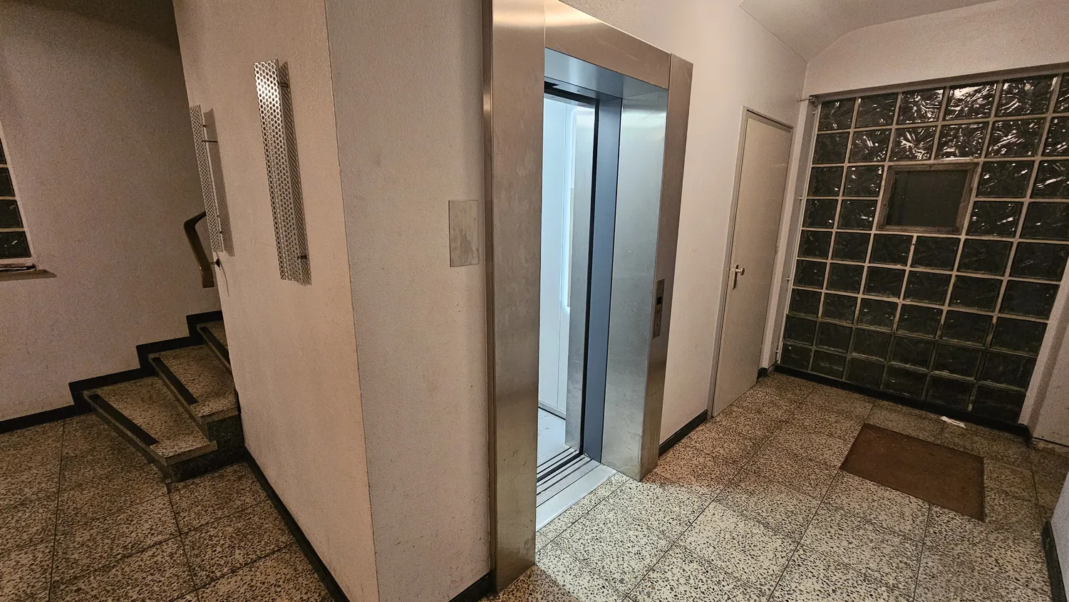 3 Zimmer Wohnung mit 70 m² in Duisburg – Bild 2